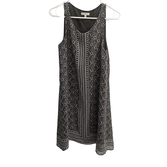 Max Studio Dresses & Skirts - Max Studio Black and White Patterned Dress